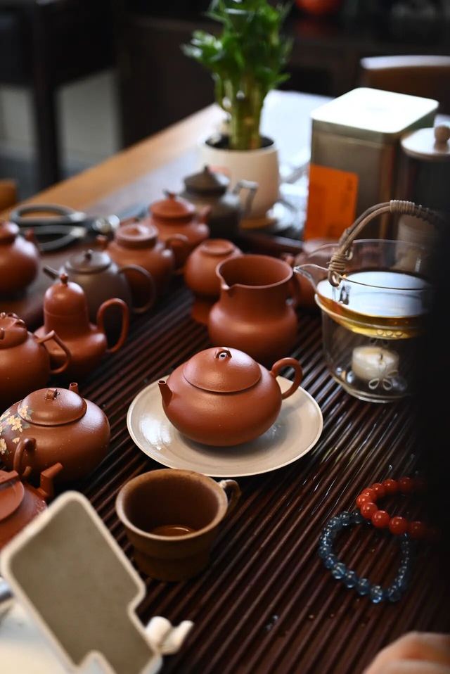 当茶席遇见解构主义|我把明代梨形壶“拆”了又重组