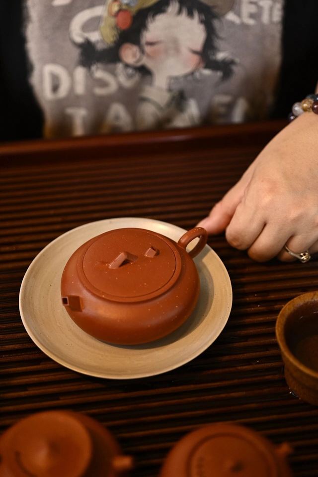 线条解构主义|现代茶器的仪式感